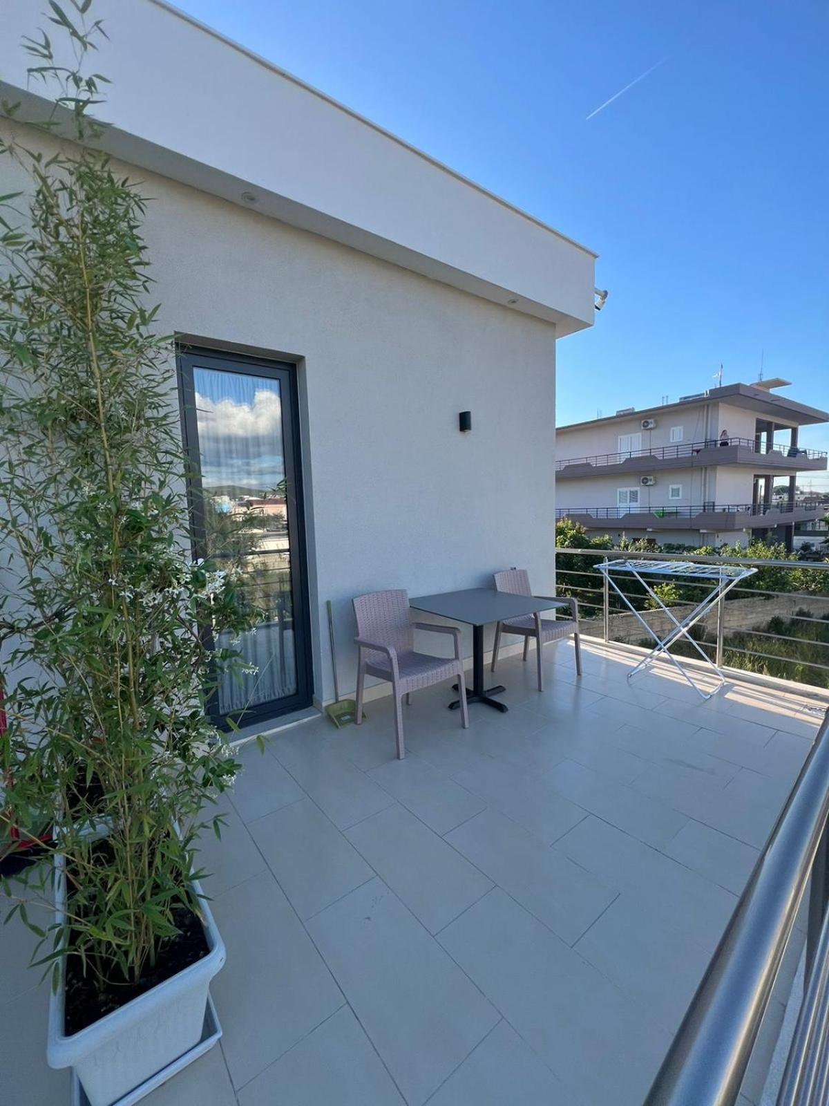Dangolli House Apartment วญอเรอ ภายนอก รูปภาพ